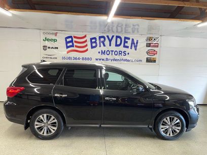 Used 2019 Nissan Pathfinder S