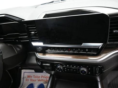 Used 2025 Chevrolet Silverado 1500 RST image 8