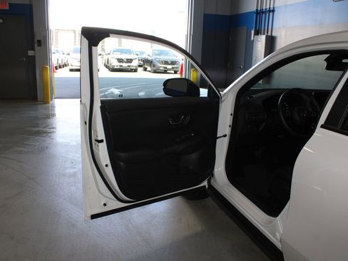 Certified 2024 Honda HR-V Sport image 7