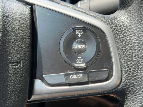 Used 2018 Honda Civic EX image 31