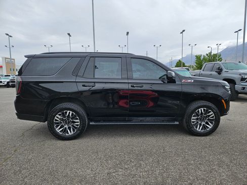 Used 2025 Chevrolet Tahoe Z71 w/ Comfort Package AWD/4WD image 2