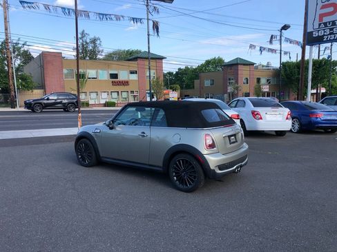 Used 2009 MINI Cooper S FWD image 4