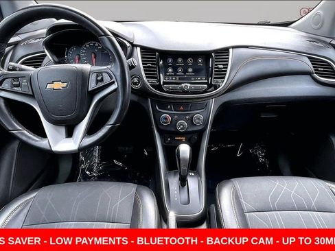Used 2018 Chevrolet Trax LT w/ LT Convenience Package image 7