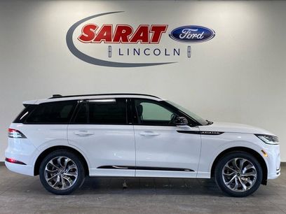 New 2026 Lincoln Aviator AWD w/ Jet Appearance Package