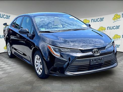 Used 2024 Toyota Corolla LE FWD image 1