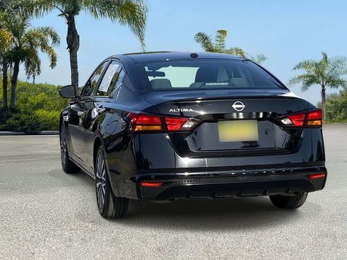 Certified 2024 Nissan Altima 2.5 SV FWD image 4
