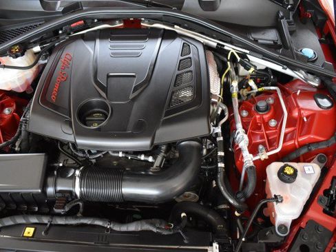 Used 2017 Alfa Romeo Giulia Ti w/ TI 19" Sport Package AWD/4WD image 49