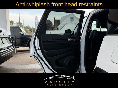 Used 2022 Jeep Grand Cherokee Laredo X AWD/4WD image 39