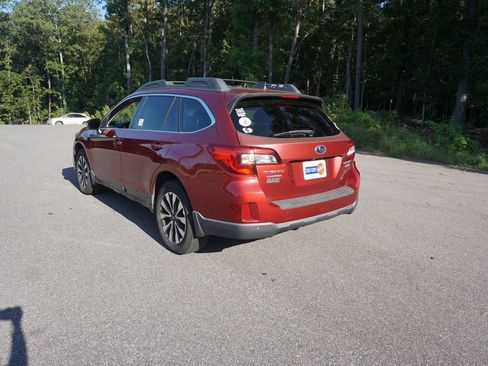 Used 2017 Subaru Outback 2.5i Limited AWD/4WD image 19