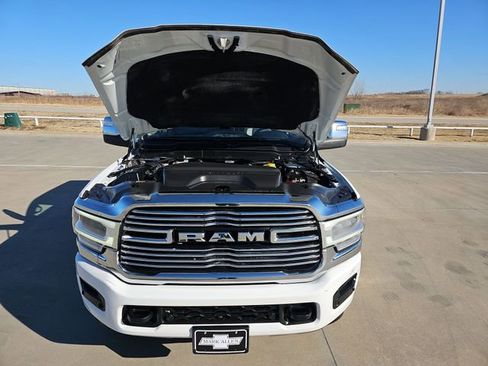 Used 2024 RAM 2500 Laramie AWD/4WD image 30