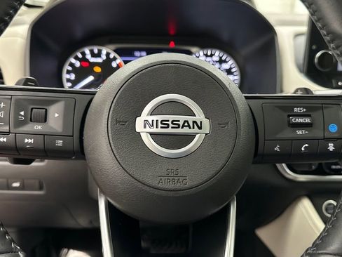 Certified 2021 Nissan Rogue SL w/ Premium Package image 16