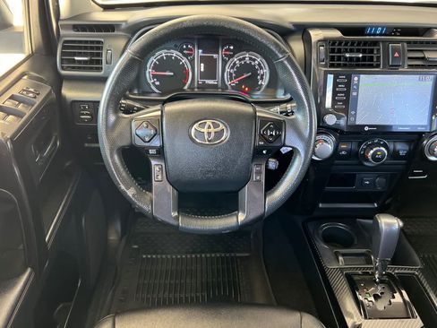 Certified 2021 Toyota 4Runner Venture w/ Moonroof Package AWD/4WD image 15