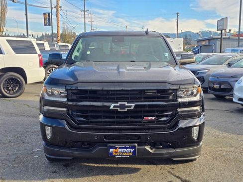 Used 2018 Chevrolet Silverado 1500 LTZ Z71 w/ LTZ Plus Package image 2