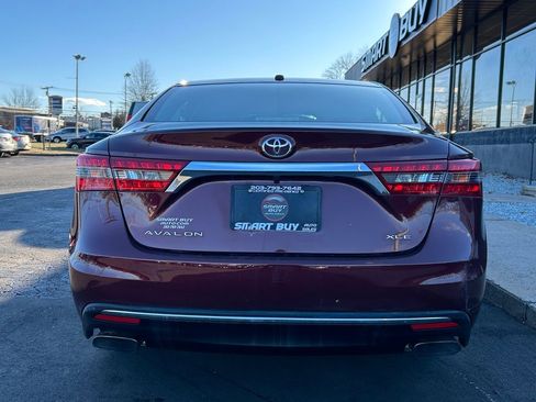 Used 2016 Toyota Avalon XLE Premium image 7
