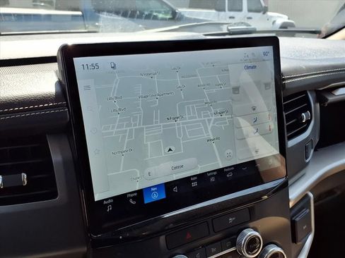 Used 2023 Ford Expedition XLT RWD image 14