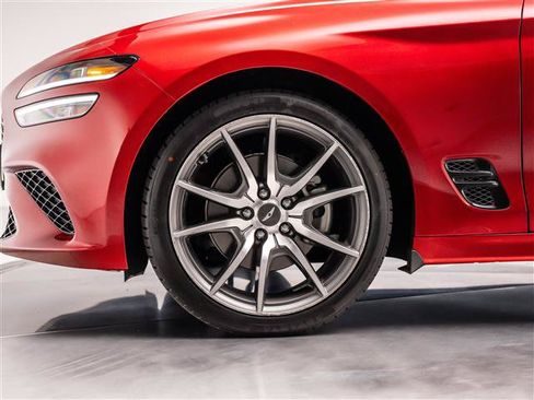 Used 2023 Genesis G70 2.0T RWD image 13