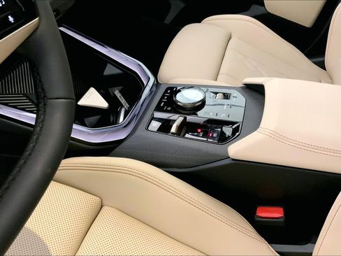 New 2025 BMW X3 xDrive30i w/ Premium Package image 6