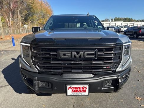 Used 2024 GMC Sierra 1500 AT4X image 8