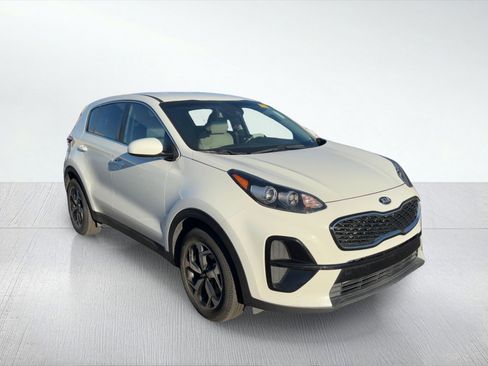 Used 2021 Kia Sportage LX image 4