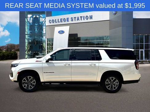 Used 2023 Chevrolet Suburban Z71 w/ Z71 Off-Road Package AWD/4WD image 3