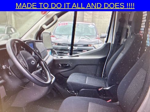 Used 2024 Ford Transit 250 Low Roof w/ Exterior Upgrade Package image 28
