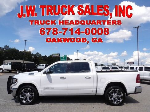 Used 2019 RAM 1500 Limited AWD/4WD image 2