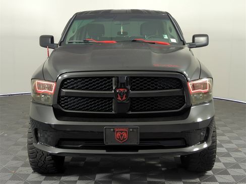 Used 2017 RAM 1500 Express w/ Express Value Package image 10