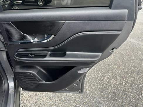 Used 2022 Lincoln Corsair FWD image 18