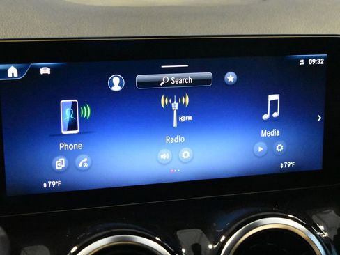 Certified 2025 Mercedes-Benz GLA 250 4MATIC image 11