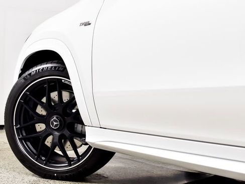 New 2026 Mercedes-Benz GLE 53 AMG 4MATIC Coupe image 17
