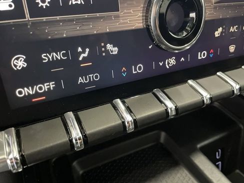 Certified 2025 GMC Acadia Elevation image 30