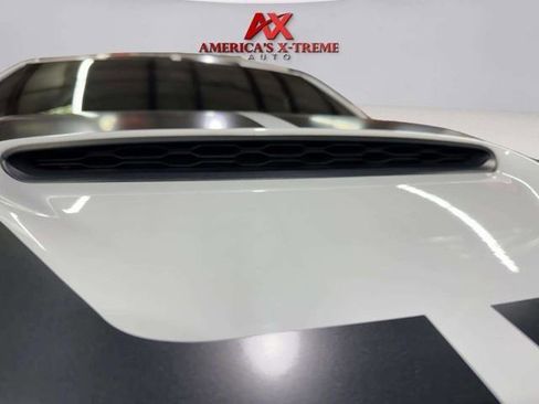 Used 2021 Dodge Durango R/T w/ Tow 'N Go Package AWD/4WD image 17