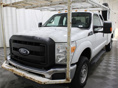 Used 2011 Ford F350 XL w/ PWR Equipment Group image 7