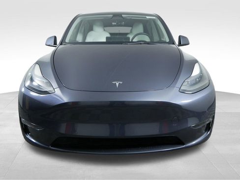 Used 2022 Tesla Model Y Performance image 3