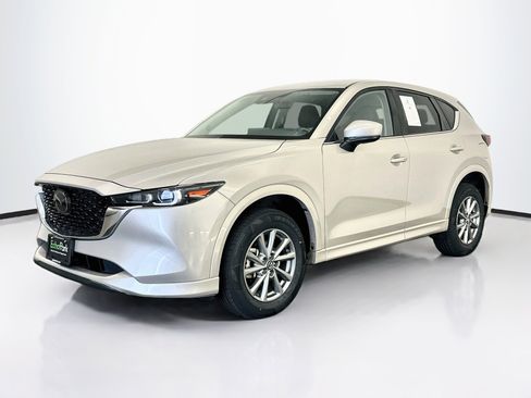 Used 2025 MAZDA CX-5 AWD 2.5 S w/ Select Package image 3