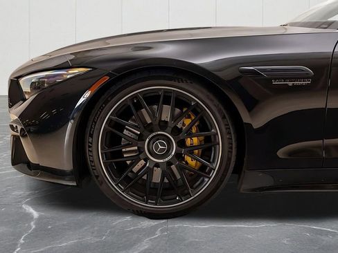 Used 2022 Mercedes-Benz SL 63 AMG 4MATIC image 17