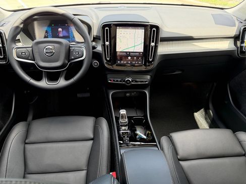 New 2026 Volvo XC40 B5 Plus w/ Climate Package AWD/4WD image 10