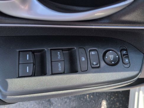 Used 2020 Honda CR-V EX image 15