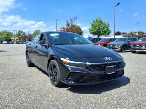 New 2026 Hyundai Elantra Sport FWD image 3