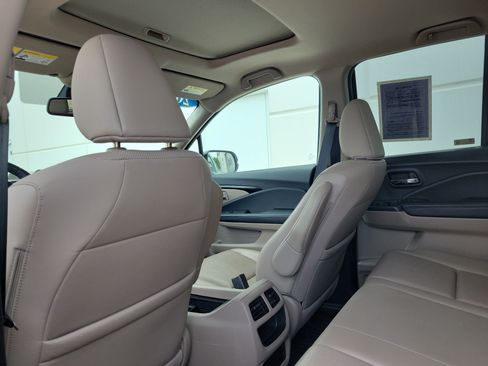 Used 2018 Honda Ridgeline RTL-E image 15