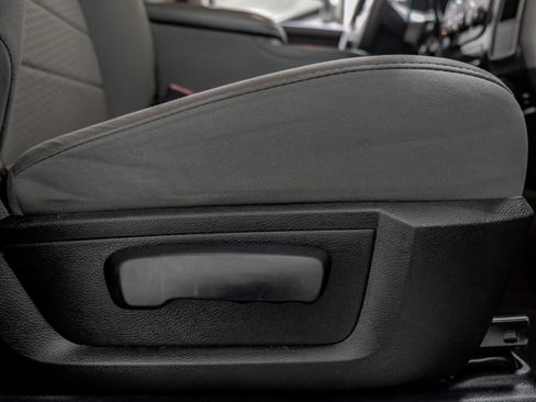 Used 2013 RAM 1500 Express RWD image 31
