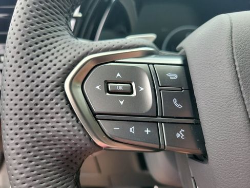 Used 2026 Lexus TX 500h AWD w/ Technology Package image 18