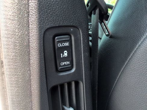 Used 2024 Honda Odyssey Elite image 32