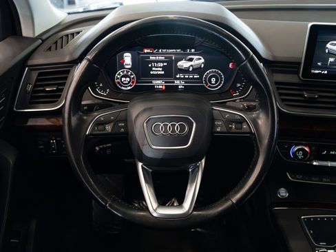 Used 2018 Audi Q5 2.0T Premium Plus w/ Premium Plus Package AWD/4WD image 12