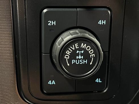 Used 2021 Ford F150 Platinum w/ Equipment Group 701A High AWD/4WD image 33