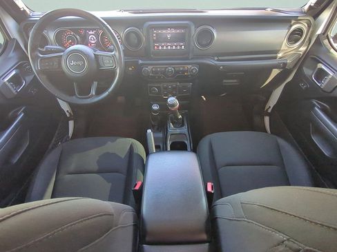 Used 2022 Jeep Gladiator Willys image 22