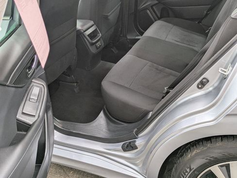 Used 2021 Subaru Legacy Premium image 18