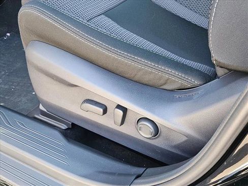 New 2025 Subaru Outback Premium image 4