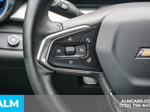 Used 2025 Chevrolet Trax LT w/ LT Convenience Package FWD image 31