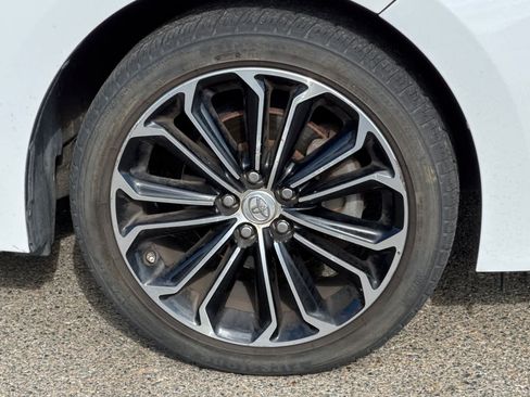 Certified 2016 Toyota Corolla S FWD image 18